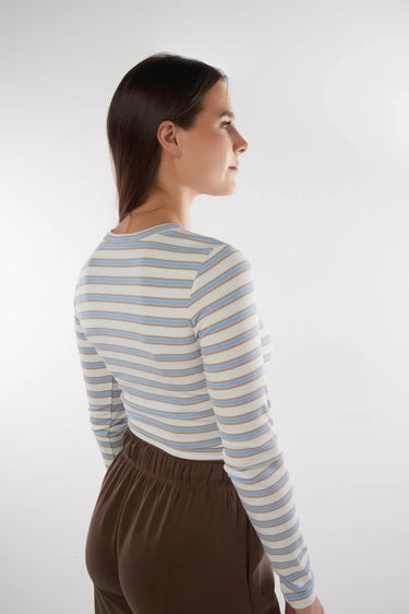 Magasinez le haut à manches courtes de la nouvelle collection de la Boutique Colori - Shop the long-sleeved top from new collection from Boutique Colori