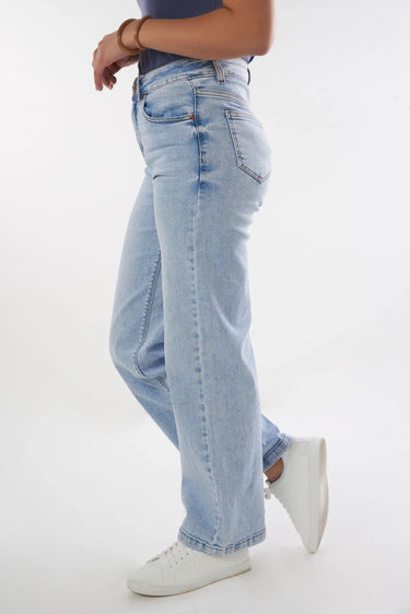 Magasinez le jean à jambe large de la nouvelle collection de la Boutique Colori - Shop the wide-leg jeans from new collection from Boutique Colori
