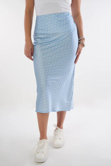 Magasinez la jupe midi satinée de la nouvelle collection de la Boutique Colori - Shop the satin midi skirt from new collection from Boutique Colori
