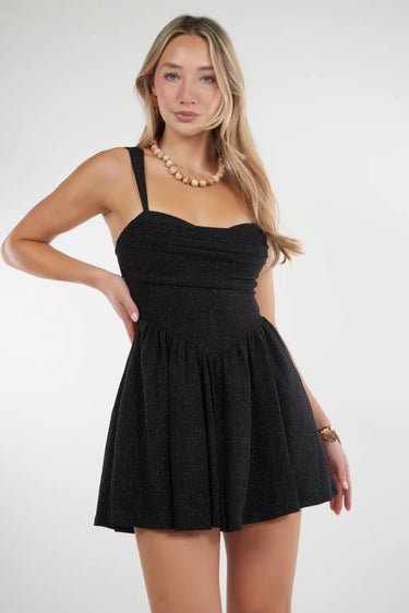 Magasinez la robe courte élégante de la nouvelle collection de la Boutique Colori - Shop the short elegant dress from new collection from Boutique Colori