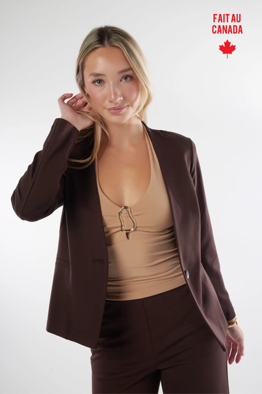 Magasinez le veston à manches longues de la nouvelle collection de la Boutique Colori - Shop the long sleeves blazer from new collection from Boutique Colori