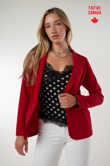 Magasinez le veston mi-long de la nouvelle collection de la Boutique Colori - Shop the mid-length blazer from new collection from Boutique Colori