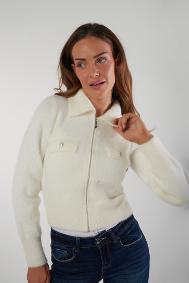 Magasinez le cardigan fluffy avec zip de Colori - Shop the fluffy cardigan with zipper from Colori