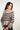 Magasinez le chandail court rayé à col montant de Colori - Shop the striped cropped turtleneck sweater from Colori