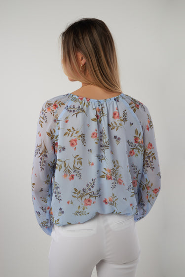 Magasinez le haut imprimé en chiffon de Colori - Shop the printed chiffon top from Colori