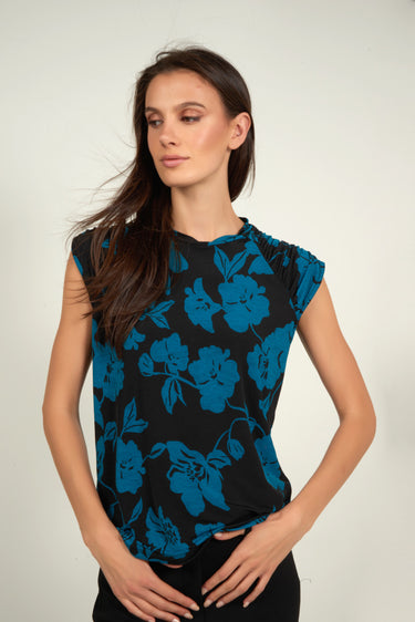 Magasinez le haut transparent fleuri de Colori - Shop the sheer floral top from Colori