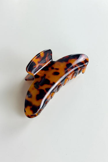 Magasinez la pince à cheveux élégante de la nouvelle collection de la Boutique Colori - Shop the elegant hair clip from the new collection at Boutique Colori.