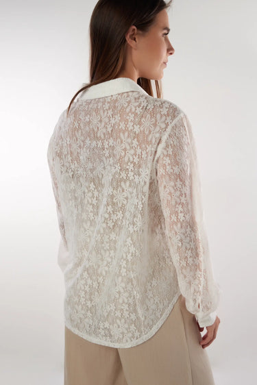 Magasinez la blouse en dentelle de la nouvelle collection de la Boutique Colori - Shop the lace blouse from new collection from Boutique Colori