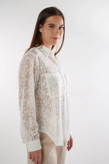 Magasinez la blouse en dentelle de la nouvelle collection de la Boutique Colori - Shop the lace blouse from new collection from Boutique Colori