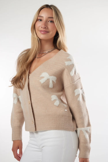 Magasinez le cardigan de la nouvelle collection de la Boutique Colori - Shop the cardigan from new collection from Boutique Colori
