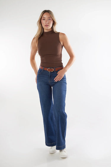 Magasinez le jean à jambe large de la nouvelle collection de la Boutique Colori - Shop the wide-leg jeans from new collection from Boutique Colori