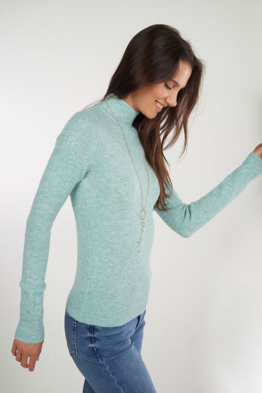 Magasinez le chandail à col montant de Colori - Shop the turtleneck sweater from Colori