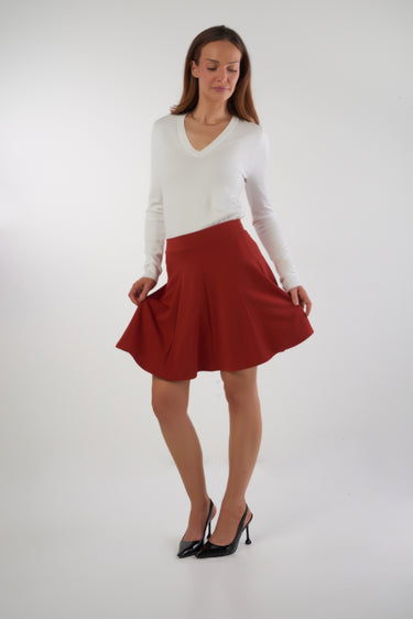 Magasinez la jupe courte plissée de Colori - Shop the mini pleated skirt from Colori