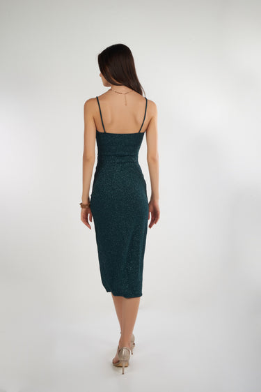 Magasinez la robe brillante avec fente de Colori - Shop the sparkly slit dress from Colori