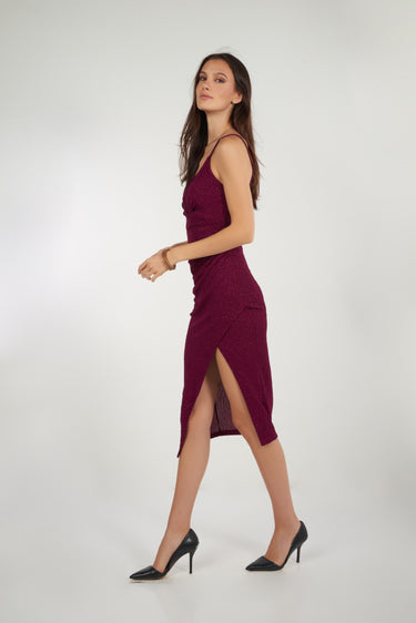 Magasinez la robe de Noël avec fente de Colori - Shop the Christmas slit dress from Colori